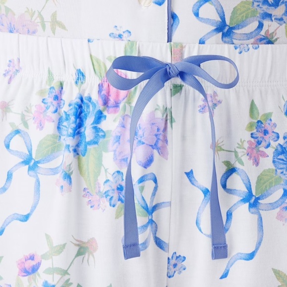 MEMBERSMARK Women’s Knit Short Sleeve Top & Shorts Viral Flowers & Bows - Picture 4 of 8